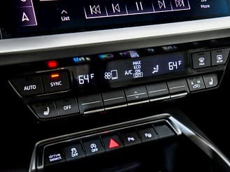Audi A3 Premium AWD photo 5