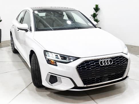 Audi A3 Premium AWD photo 2