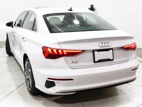 Audi A3 Premium AWD photo 3