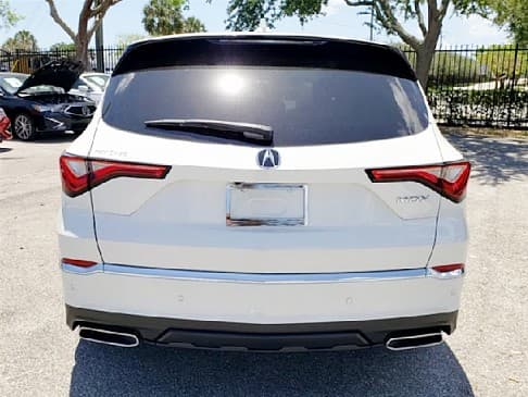 Acura MDX FWD photo 3