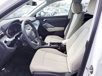 Audi Q3 Premium AWD photo 6
